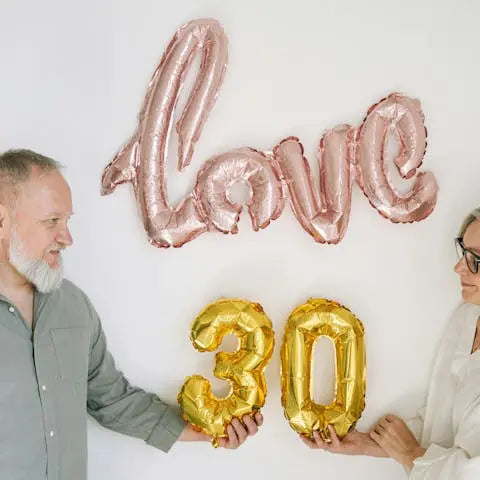 Celebrate-Your-30th-Wedding-Anniversary-With-Thoughtful-Gifts-And-Flowers Flora Queen